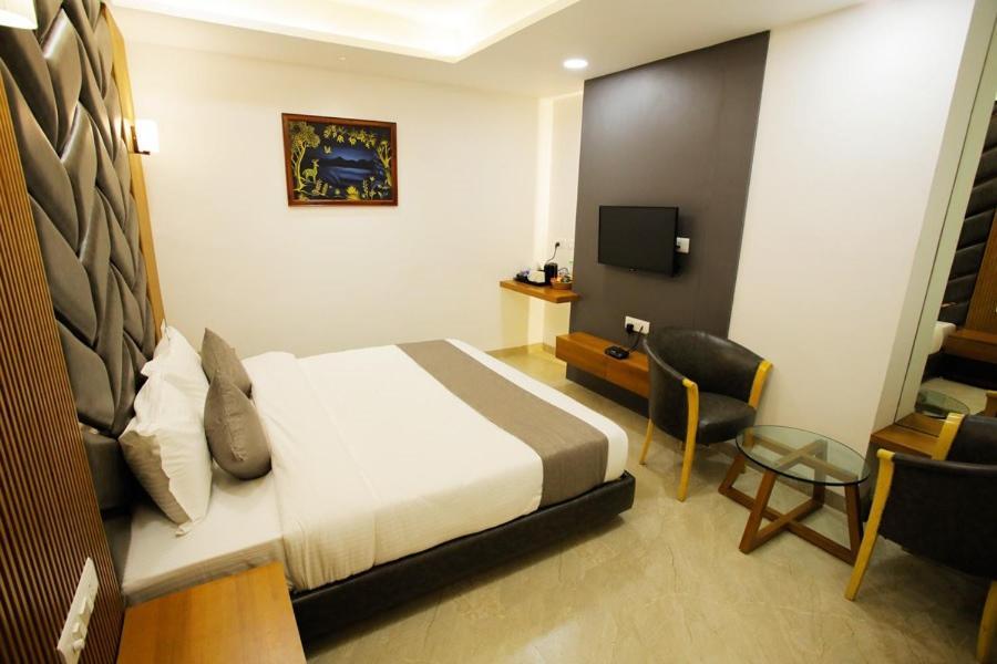 Hotel The Grand Indore Esterno foto